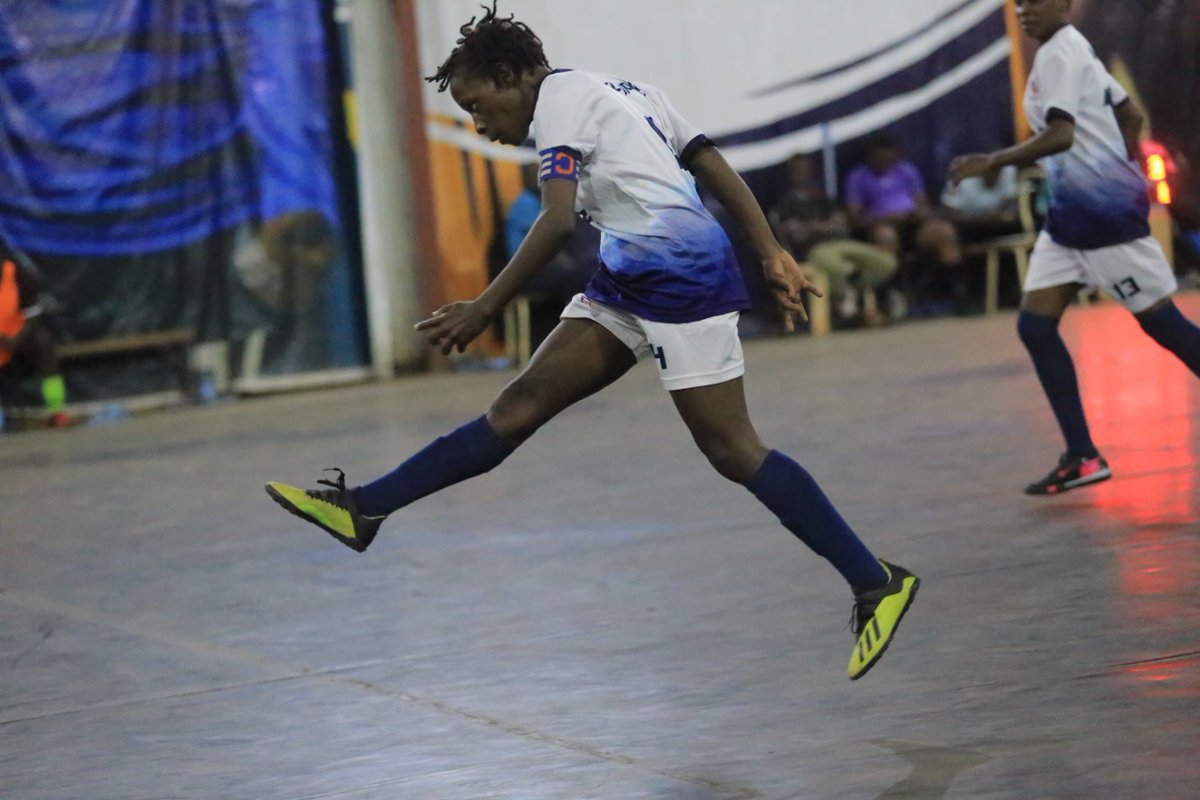 FutsalSuperLg's tweet photo. Futsal Women Super League
25'
Assimwe Grace extends Mengo's lead
Mengo City 5-1 Grameen
#MENGRA
#FWSL https://t.co/pKhCD0BYsO