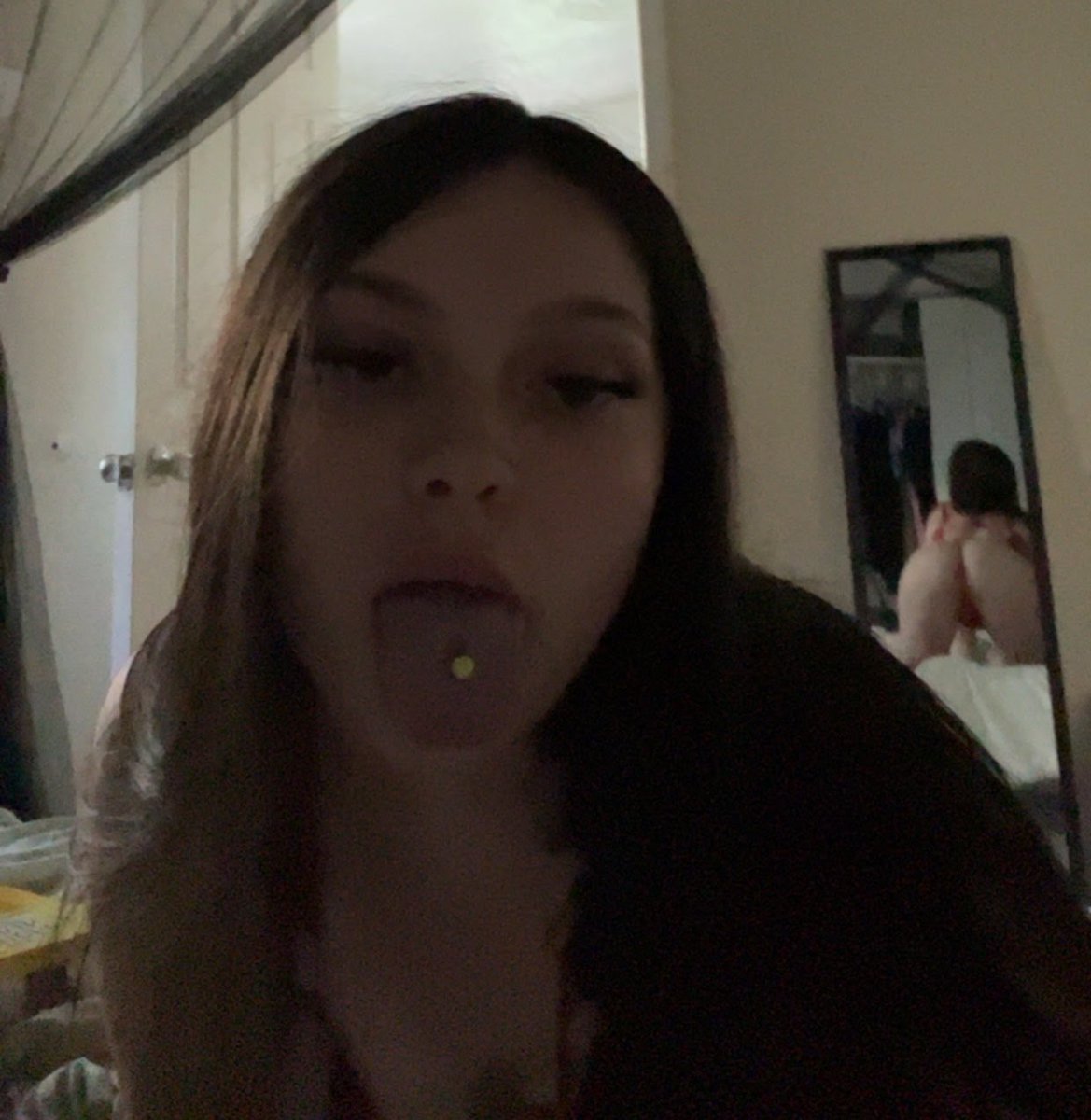 Lean__Smilee's tweet photo. i’m available for video calls, sessions, dropbox, dick rates and more!!! Dm on telegram : https://t.co/J9zGqB4cl5 https://t.co/6vAqQAFJTg