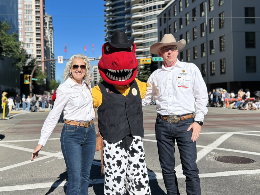 UCalgary's tweet photo. The UCalgary team brought the spirit. Rex brought the roar. 🦖

We had an incredible time kicking off Calgary Stampede Parade this morning in downtown. Thanks to everyone who came out to cheer along the route! 🤠 https://t.co/y7adablSlR