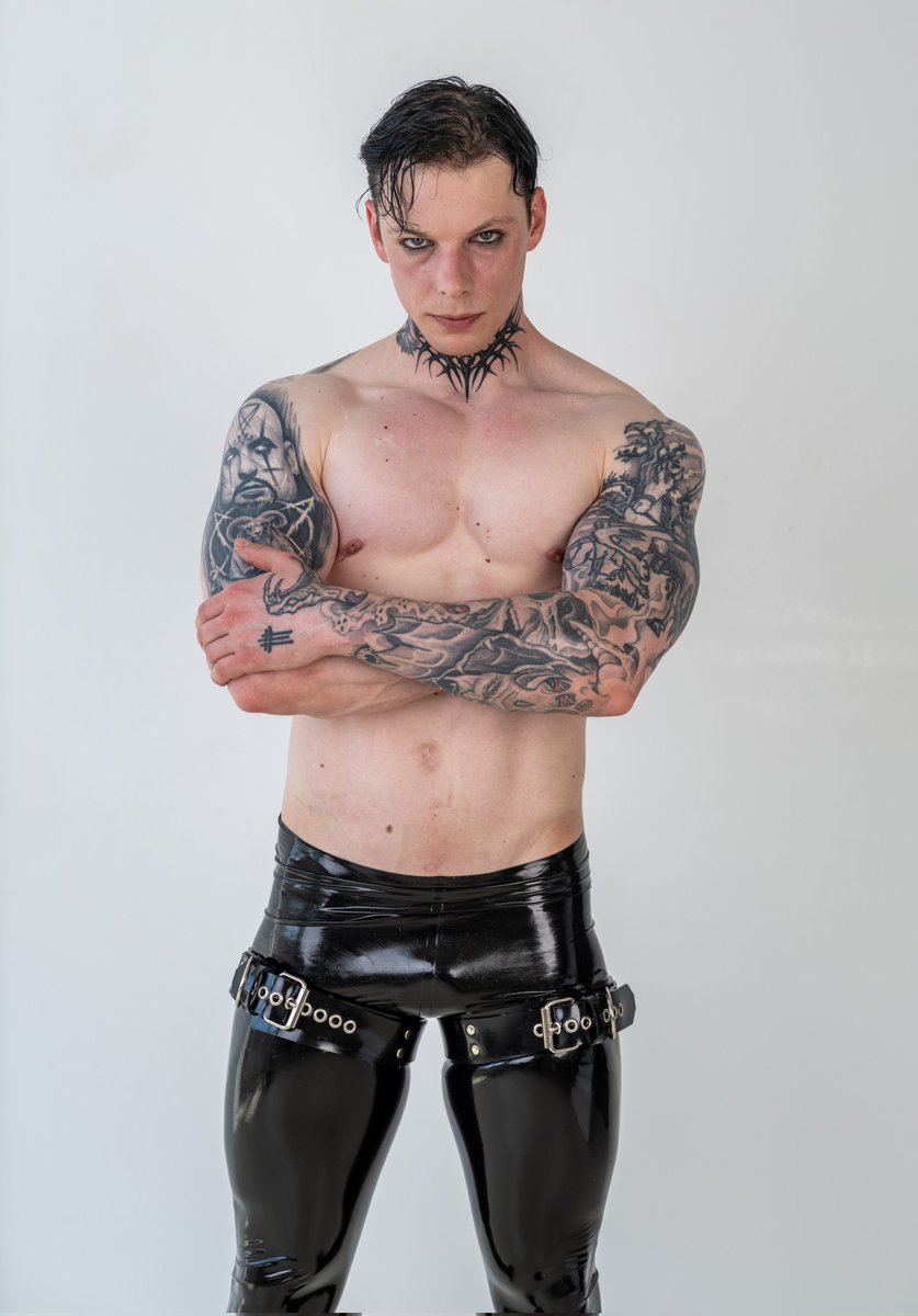 RealTeutonic666's tweet photo. Ready to be ruined? 😈 https://t.co/rH62Mrisqf