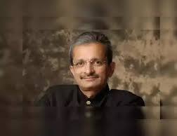 ItsPawan_Kumar's tweet photo. Built one of India's most respected investment firms.

One of India's most reclusive wealth creators.

Started with a small stockbroking business.

Built ENAM into one of India's most influential investment banks, advising on some of India's biggest IPOs, mergers and fundraising deals.

In 2010, ENAM's investment banking business was acquired by Axis Bank in a landmark transaction.

But that's not what makes his story remarkable.

He never chased headlines.

Never built a personal brand.

Never tried to become a market celebrity.

His philosophy was simple:

"Protect capital first. Returns will follow."

He believed the biggest edge in investing wasn't predicting the next multibagger.

It was staying rational when everyone else was emotional.

Today, he continues to invest quietly through family offices and long-term holdings.

No podcasts.

No viral reels.

No daily market predictions.

Just decades of discipline, patience and compounding.

🧡

The market rewards those who seek attention.

It creates extraordinary wealth for those who don't.

Nimesh Shah