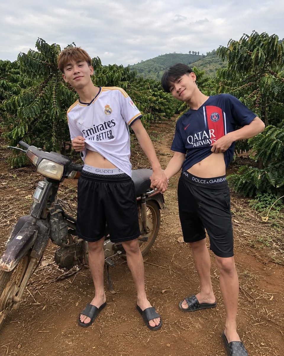 nguyentinh2k909's tweet photo. Mê mấy khứa này quá https://t.co/8yArClCk4T