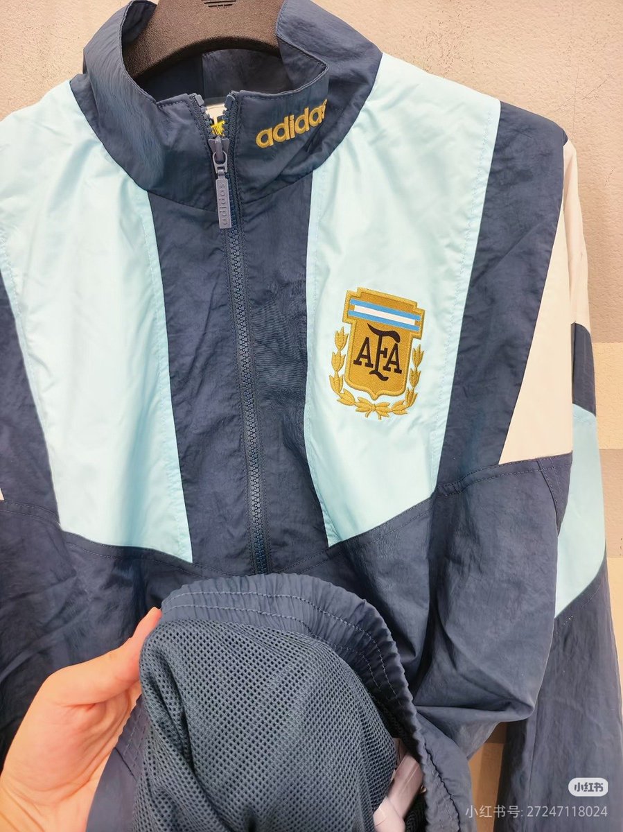 FerRomeroCarp's tweet photo. Todos me están preguntando por esta campera, y yo le voy a dejar la mejor opcion en cuanto a precio y tiempo de envío: https://t.co/KCqRdFbFiE 👇

https://t.co/n0evYCL7bU

30 dólares y el envío en menos de 25 días lo tenés en tu casa. La atencíon por whatsapp es excelente.

Tw @Liunengtt
CN +86 180 6464 1585