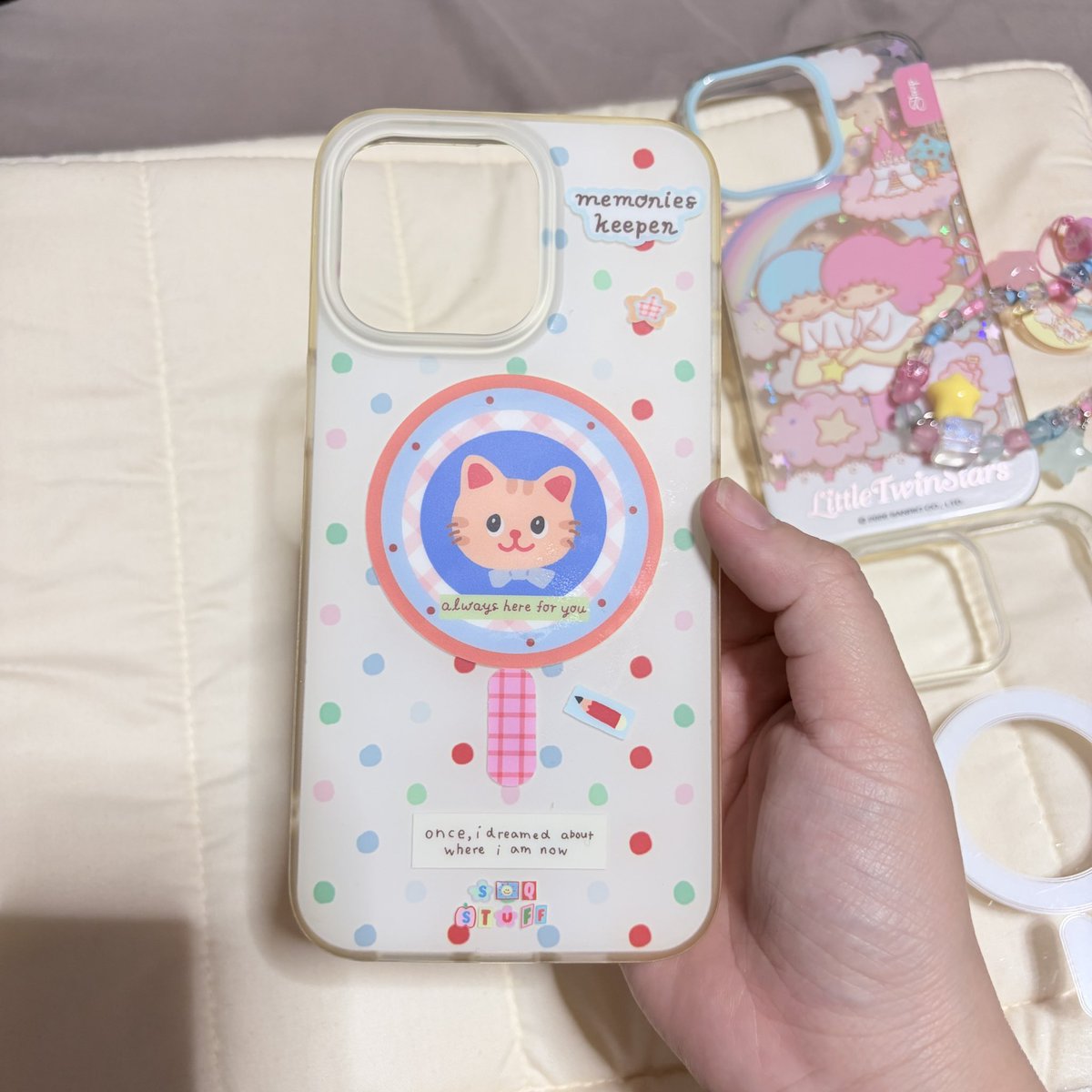 madamlinnn's tweet photo. 📍 ส่งต่อเคส IPhone 15 promax 🎀🪄

Sale ลดราคา ตามภาพค่ะ
เหมาๆ 240฿ (4ชิ้น)
#เคสไอโฟน #เคสไอโฟน15pm #เคสapplesheep #applesheep  #ส่งต่อapplesheep #amusestuff #jerryxkimdotstick https://t.co/j4FcMTmy23