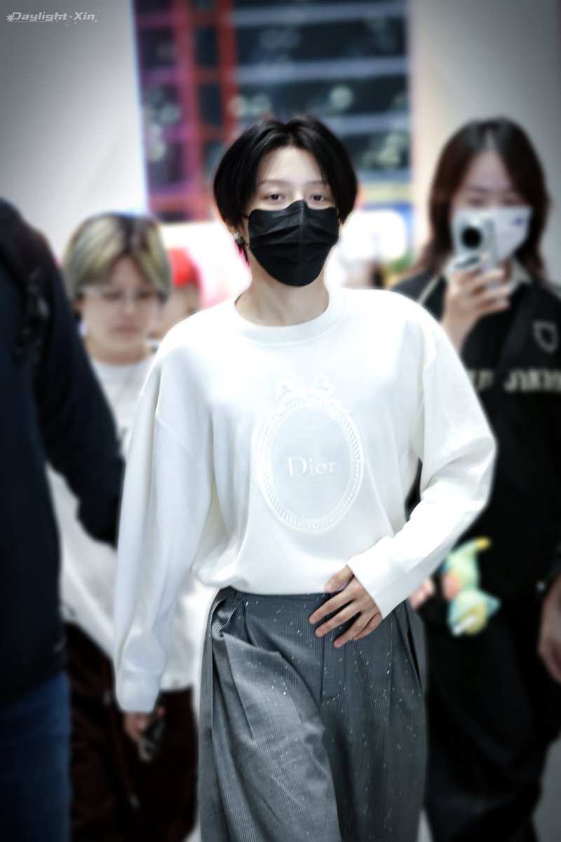 lilian970420's tweet photo. Dior Global Ambassador XIN LIU @XinLiulyx0420 is now heading to Paris for Dior Haute Couture Fashion Show on 6th of July 2026.

Cr. Galaxy | 刘雨昕，Daylight_刘雨昕

#XINLiu #xinliuDiorGlobalAmbassador #XinxDior #DiorCouture https://t.co/DkoHuVCprI