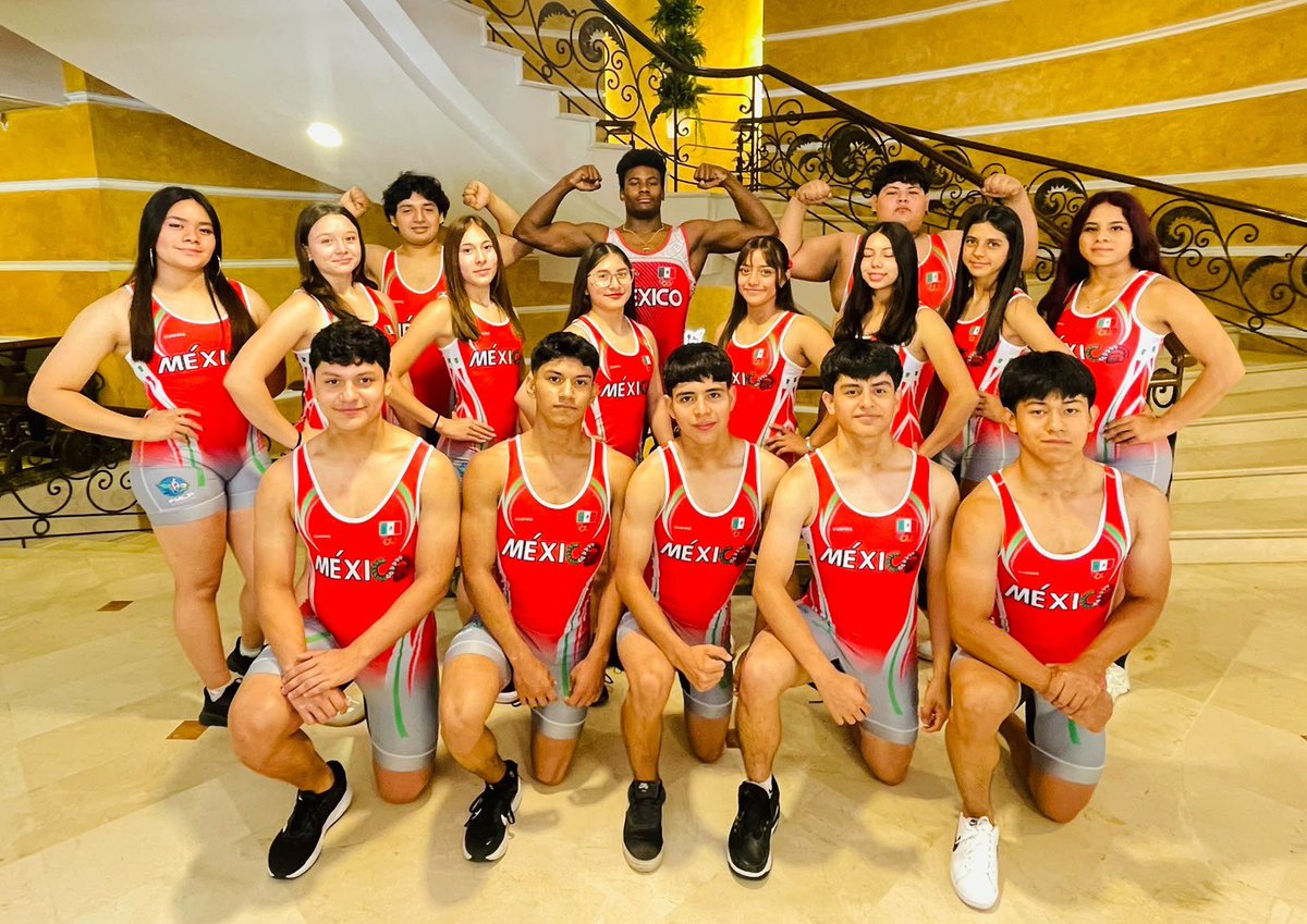 COM_Mexico's tweet photo. ¡Todo listo para levantar el nombre de México! 🇲🇽
Con la mira puesta en el podio, los 16 seleccionados nacionales de levantamiento de pesas están listos para entrar en acción en el Campeonato Mundial Junior IWF Cali 2026. La actividad inicia este lunes con Estefany Montejano y Ximena Carrillo en la categoría de 44 kg.
¡Mucho éxito, equipo! 💪