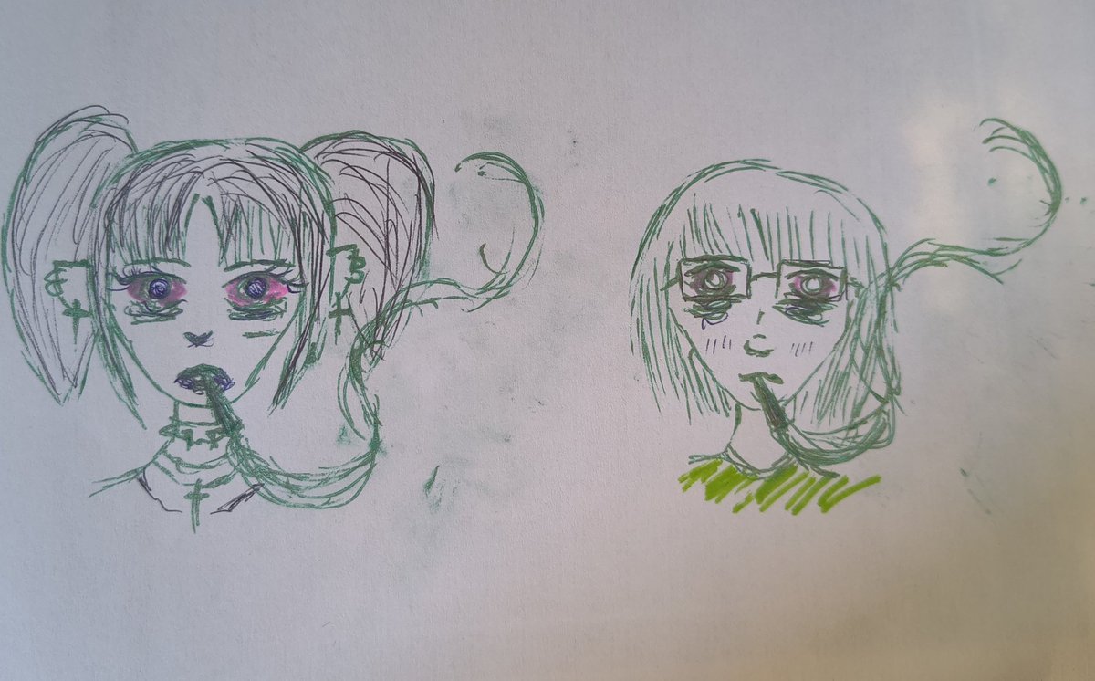 HIST420RIA's tweet photo. u got my fav little weirdos too #gothkasa and #nerdmin https://t.co/Vz5ewhG0EP