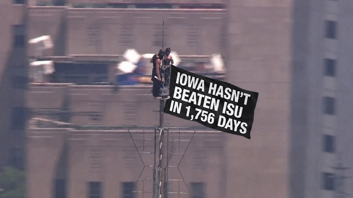 JJ_sports_'s tweet photo. Daily reminder https://t.co/jw9L3VimP6
