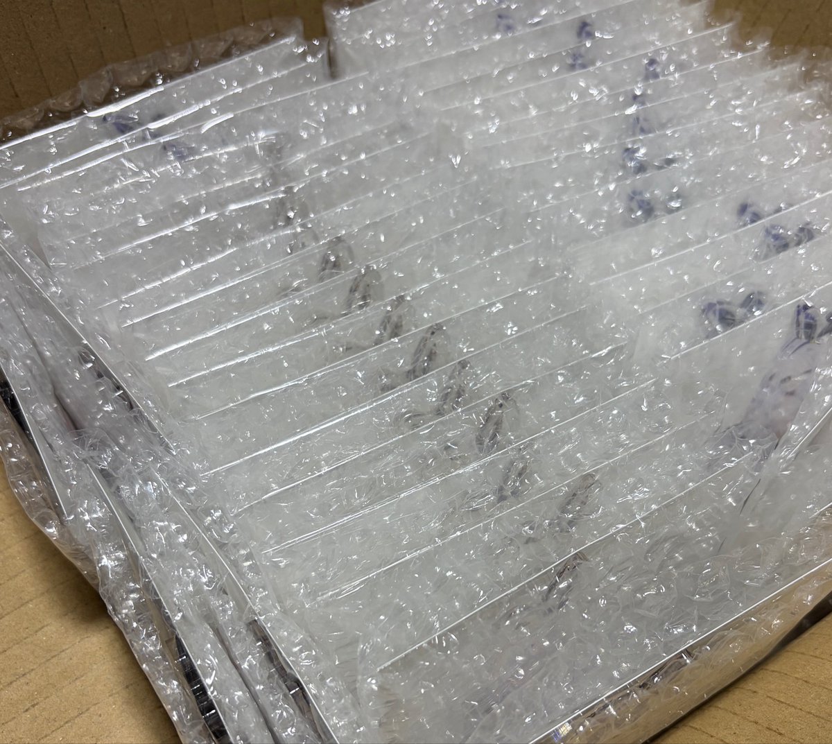 0obasasami's tweet photo. アクスタおつつみおけ(*•̀ㅂ•́)و𖤐 ̖́- https://t.co/kJcqDXYUr3