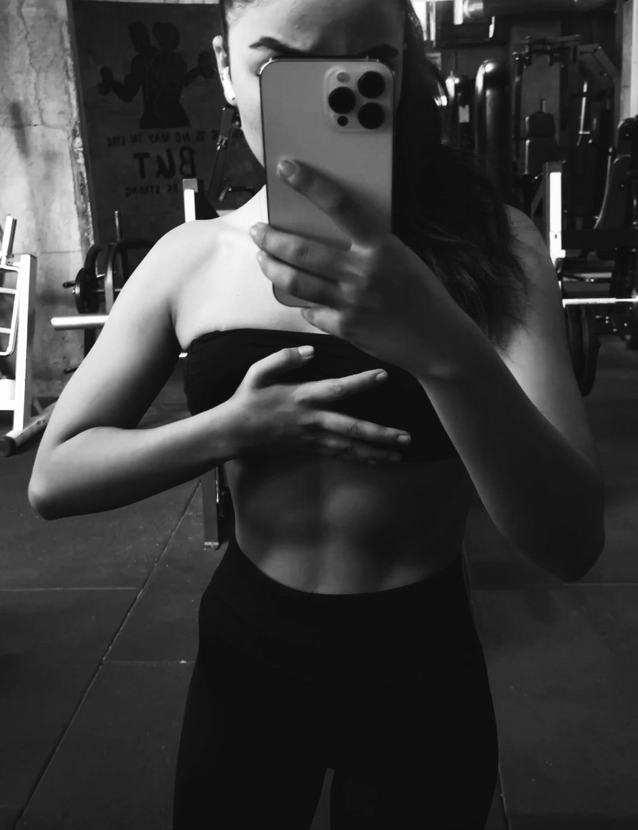 Saharslvv's tweet photo. 🤍 https://t.co/5WeVHQI0EG