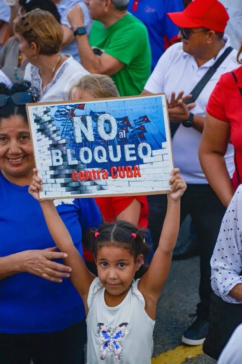 LOURDESTER35262's tweet photo. El bloqueo es una política cruel que busca rendir por hambre y necesidades a todo un pueblo. Cuba volverá a denunciar esa injusticia ante el mundo con la verdad de su lado. #Cuba no es una amenaza, EL BLOQUEO Sí.
#CubaPorLaPaz 
#BMCGuatemala https://t.co/KM1tS2DvUL