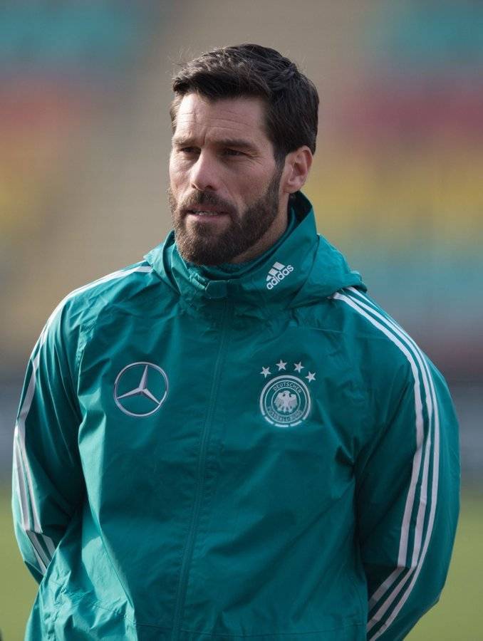 carpetasFCB's tweet photo. 📁 @sport 

‼️Yann-Benjamin Kugel se incorpora al cuerpo técnico de Flick como nuevo responsable de la preparación física, en sustitución de Tous

📌 Kugel ya había trabajado anteriormente con Flick durante la campaña que llevó a Alemania a conquistar el Mundial en 2014 https://t.co/uZHRx8hhjI