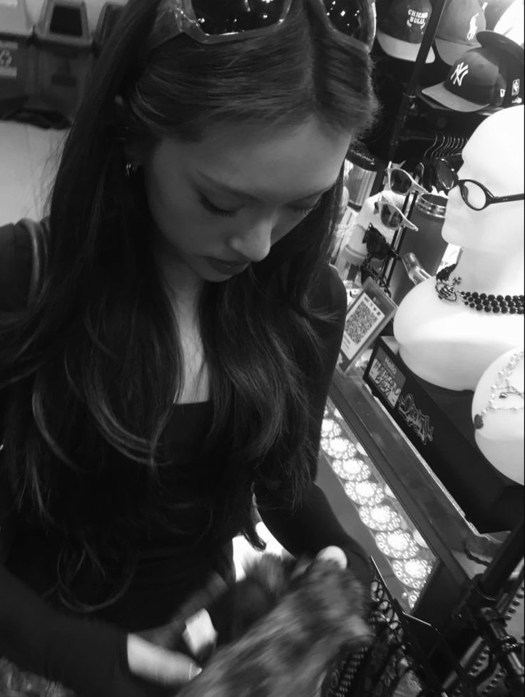 folkremains's tweet photo. As long as I’m alive, you’ll always have a brother who’s proud of you in everything you do, my dearest Vienne. https://t.co/94yhbYKdru