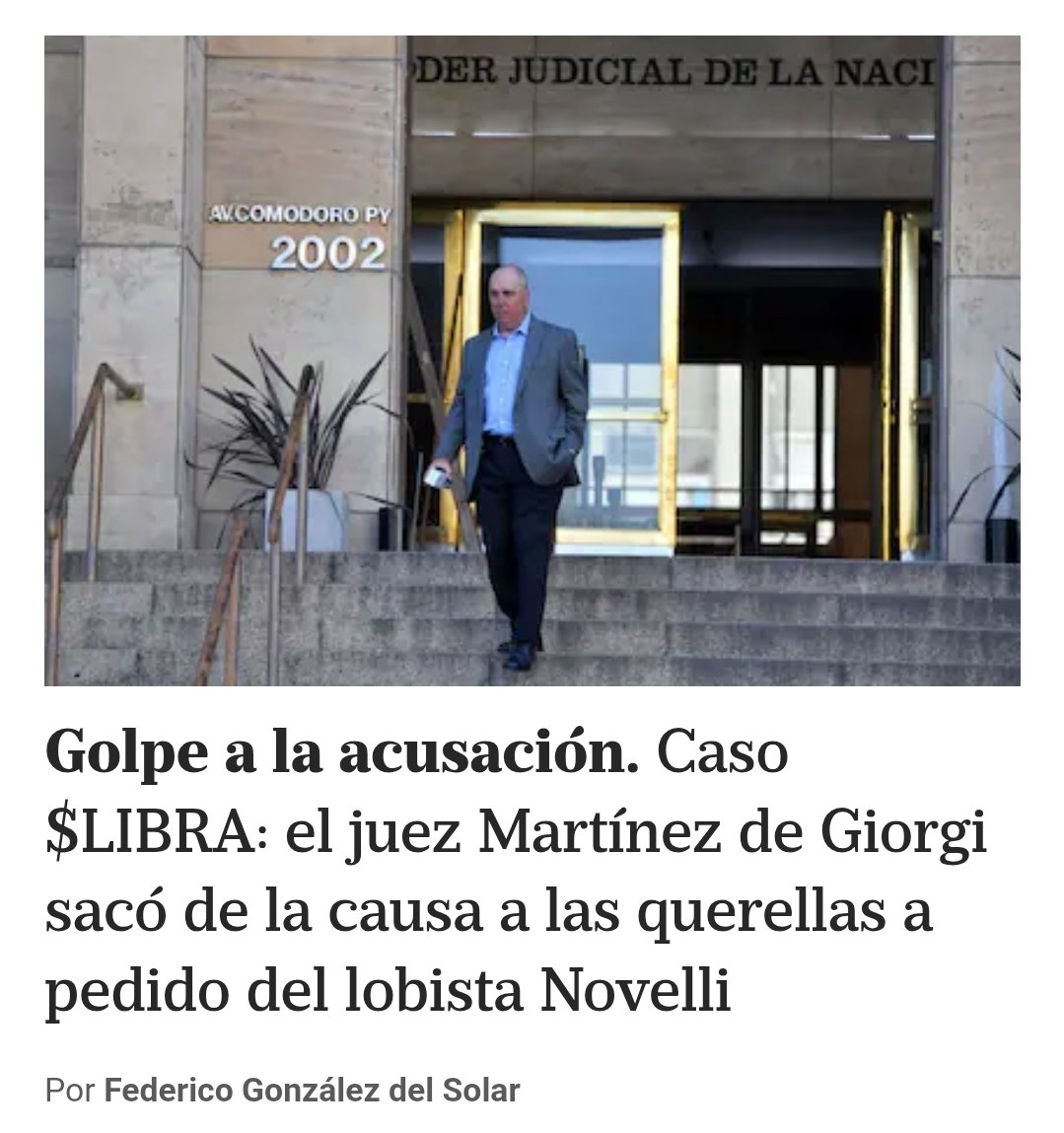 RicBenedetti's tweet photo. El juez Martínez de Giorgi dejó afuera a las querellas del caso $LIBRA tras un planteo del lobista Novelli, amigo de Milei. Los inversores que aseguran haber perdido sus ahorros con la criptomoneda promocionada por el Presidente ahora ya no podrán intervenir como querellantes en la causa.
Después se enojan cuando la gente desconfía de la Justicia.
Y, casualmente, al mismo tiempo se destraba la designación de la esposa de Martínez de Giorgi, Ana María Juan, como jueza federal, con acuerdo del Senado.
Seguramente sea todo una extraordinaria coincidencia. Tan extraordinaria como tantas otras coincidencias de la política argentina.
Pero tranquilos. Juega la Selección. Que ruede la pelota mientras el poder sigue jugando su propio partido.
Argentina 2026. Cambian los protagonistas. La casta parece ser siempre la misma.