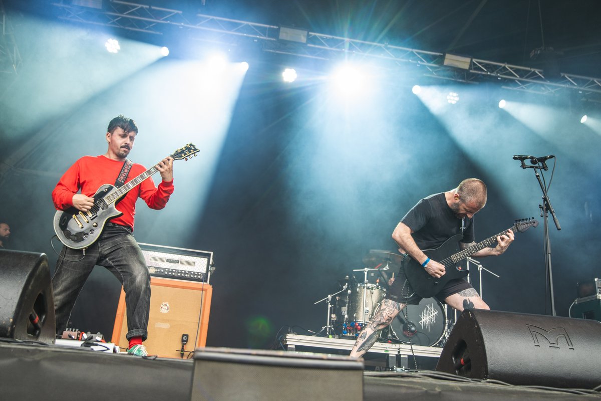 ResurrectionESP's tweet photo. Oportunidad para el metal extremo. La claridad sigue por Viveiro, pero Okkultist y Mourir han traído la noche de golpe al Resu. ¡Menudo chute de adrenalina! 🤘💀

@okkultist_band #ResurrectionFest #APlaceCalledHome #ConcertosdoXacobeo #ConcellodeViveiro #EstrellaGalicia https://t.co/daVnskFpq1