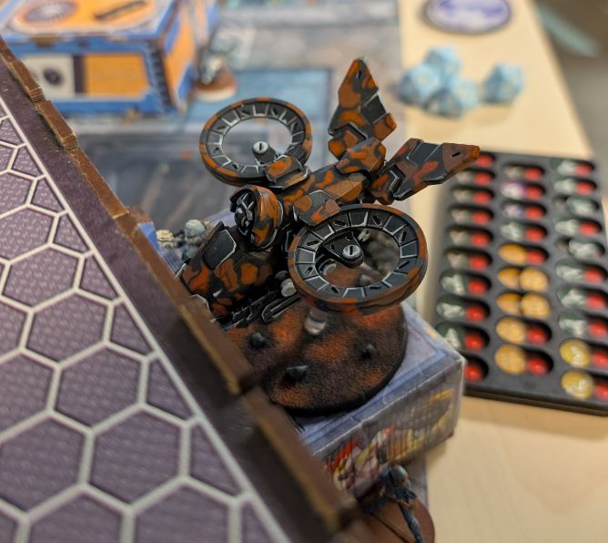 lesLudoboys's tweet photo. Les descendants d'Achille affrontent des spécialistes de la conquête spatiale. La conclusion est simple : personne n'avait prévu ça au programme d'histoire. #infinitythegame https://t.co/xt4wmWTQmU