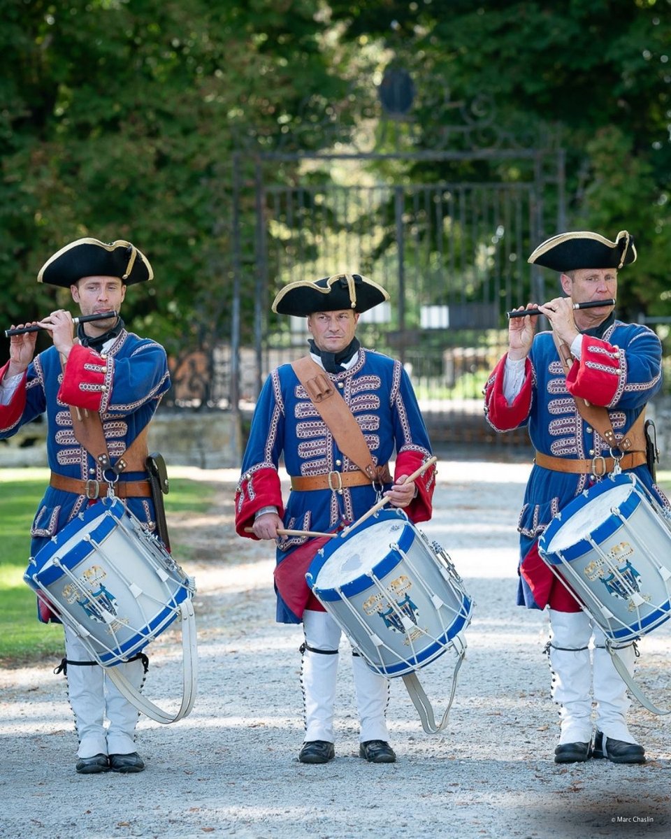 visitparisreg's tweet photo. ✨ What if you experienced Versailles differently... for a day?
 🎭 "America &amp; Versailles" immerses you in a unique experience at the @cversailles 
💫 Music, staging, immersive atmosphere...
  July 4 and  July 5 2026
📸 © Chateau Versailles Spectacles  
 #visitparisregion https://t.co/8iVC6g1hpb