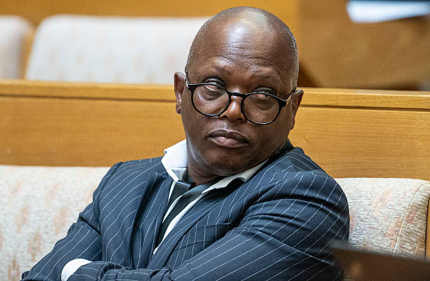 D_Molatoli's tweet photo. I had always been wondering who did General Molefe Fani report to, I thought Supply Chain was under Finance, therefore reporting to General Puleng Dimpane, now Acting National Commissioner. Apparently at SAPS, reporting lines are that he reports directly to the National Commissioner as Divisional Commissioner: Supply Chain Management.  General Dimpane headed Financial Management Division as CFO. 

This is why they were able to go straight for General Masemola but the culprit remains untouched. 
#MadlangaCommission