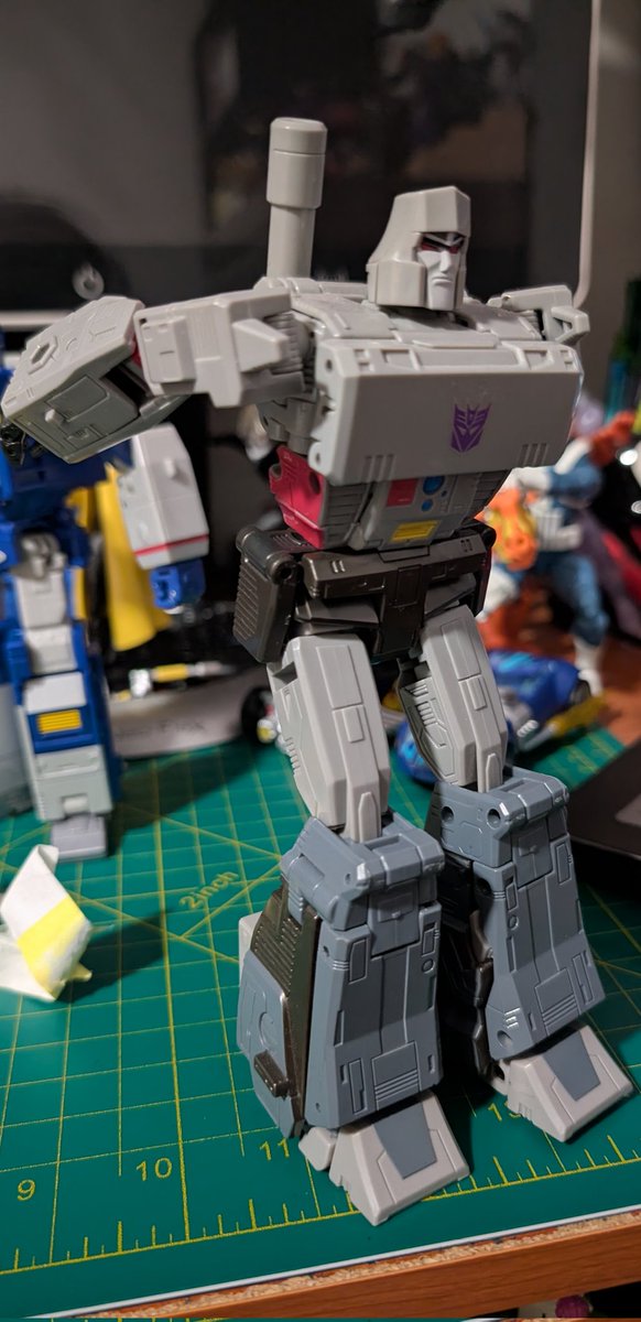 Imitationmonk's tweet photo. Favorite figure from Studio Series…

- Live Action

- '86

- Gamer Edition

- TF:One https://t.co/EyUvCh25GD