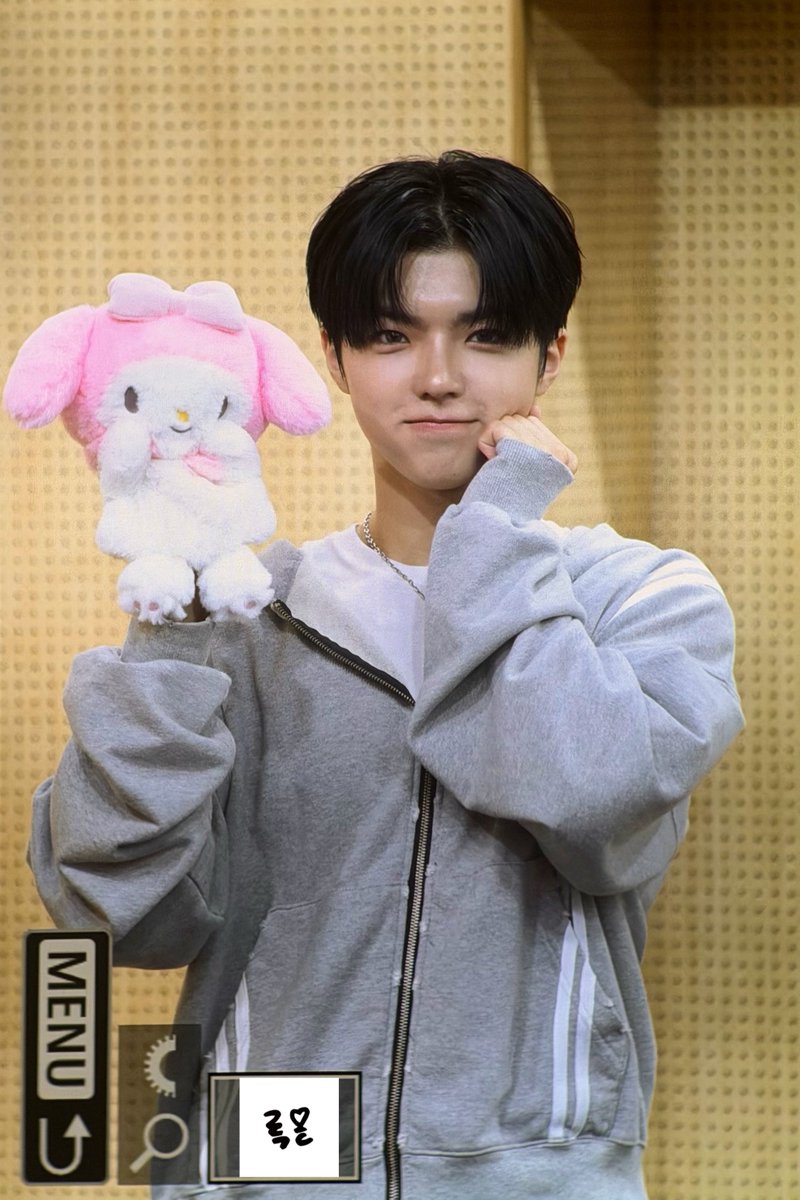 lockon1208's tweet photo. 260703

#ALL_H_OURS #올아워즈 #ON_N #온 https://t.co/tyLtMw2slE