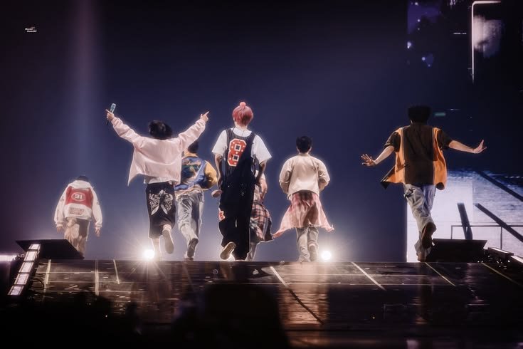 jenojjed's tweet photo. Yall can NOT take this away from me, i can't begin to express how happy this makes me, the weight of 7dream friendships exceeds any expectation or judgment. They are brothers before idols &amp; love each more than anyone else. No one can come between their bond I LOVE THEM TM🫂❤️‍🩹 https://t.co/xzzlsj1jYY