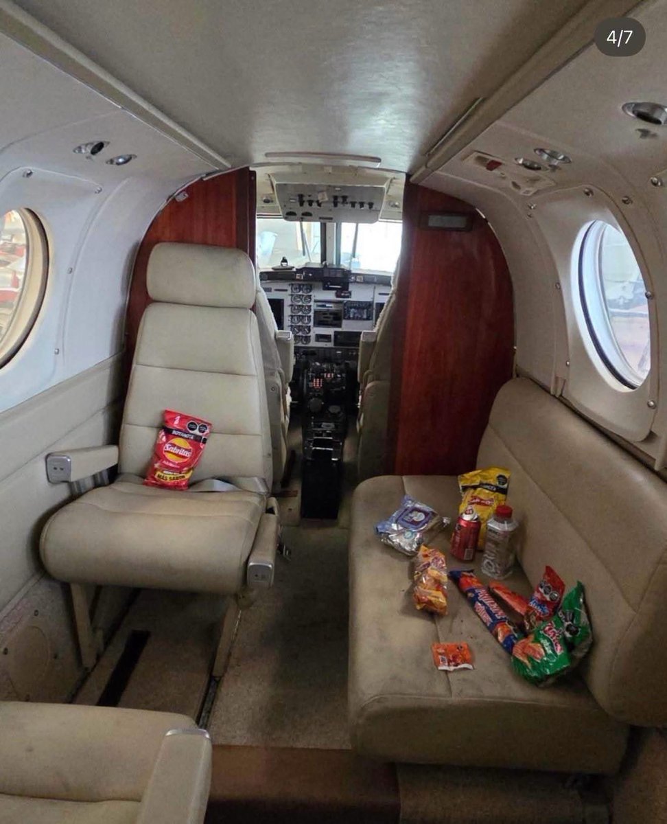 internatio56662's tweet photo. A free trip from Sinaloa mexico inside the plane were MAYO ZAMBADA was kidnapped https://t.co/qS6MogMLcF