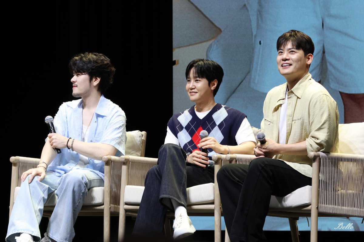PalbulchulBello's tweet photo. 라포엠 데뷔 6주년 기념 '라뷰 1기' 팬이벤트 26.7.3
#라포엠 #유채훈 #최성훈 #정민성 # 박기훈

라포엠 사랑해❤️ https://t.co/eXibTboFKq