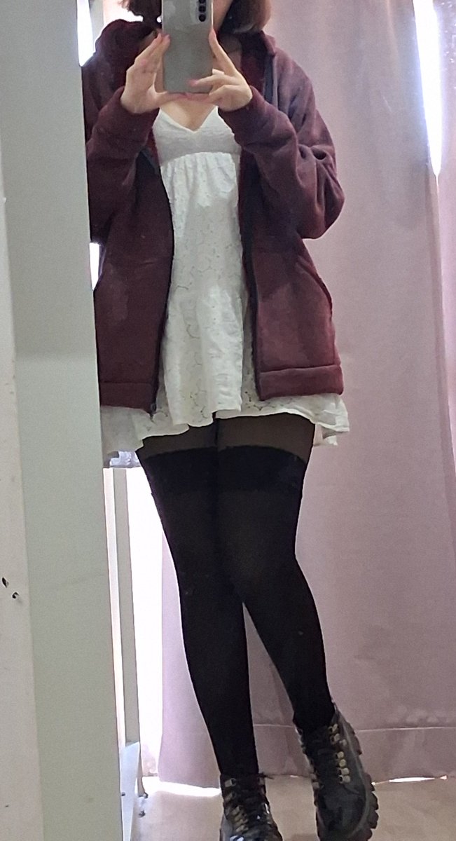 xiaosimpdd's tweet photo. Miau https://t.co/AKGy2fc0yX