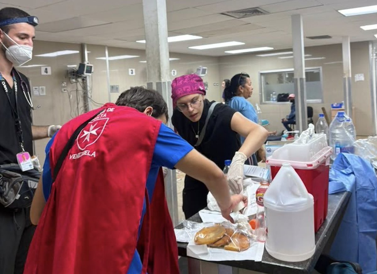 orderofmalta's tweet photo. Earthquake in #Venezuela: the #OrderofMalta mobilizes its global humanitarian network. @MalteserInt allocates €250,000 and sends a team to the ground. Mobile medical units and aid from #Italy, #Germany, #Spain, and #LatinAmerica to assist the population.
https://t.co/e5WGL7MUSG https://t.co/gMvNxqIdR3