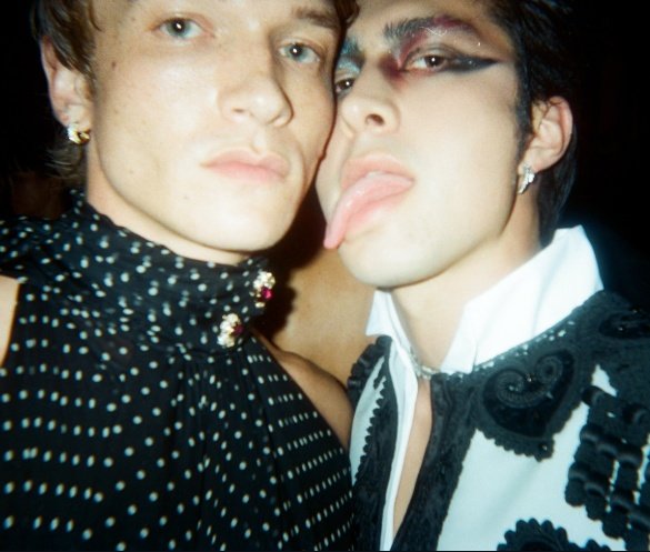 hudconale's tweet photo. can we properly lose our minds over this rn 'cus we couldn't get to do that because of a certain wasian boy that night https://t.co/vICA2sEJCC