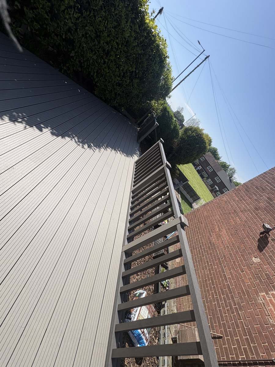 AdsDecking's tweet photo. Graphite coloured #compositedecking with Charcoal fascia's and edging trim. Graphite balustrade. Installed in #Stalybridge just one man 4 days 35 sqm #builttolast https://t.co/uiAIgJ6Pw8