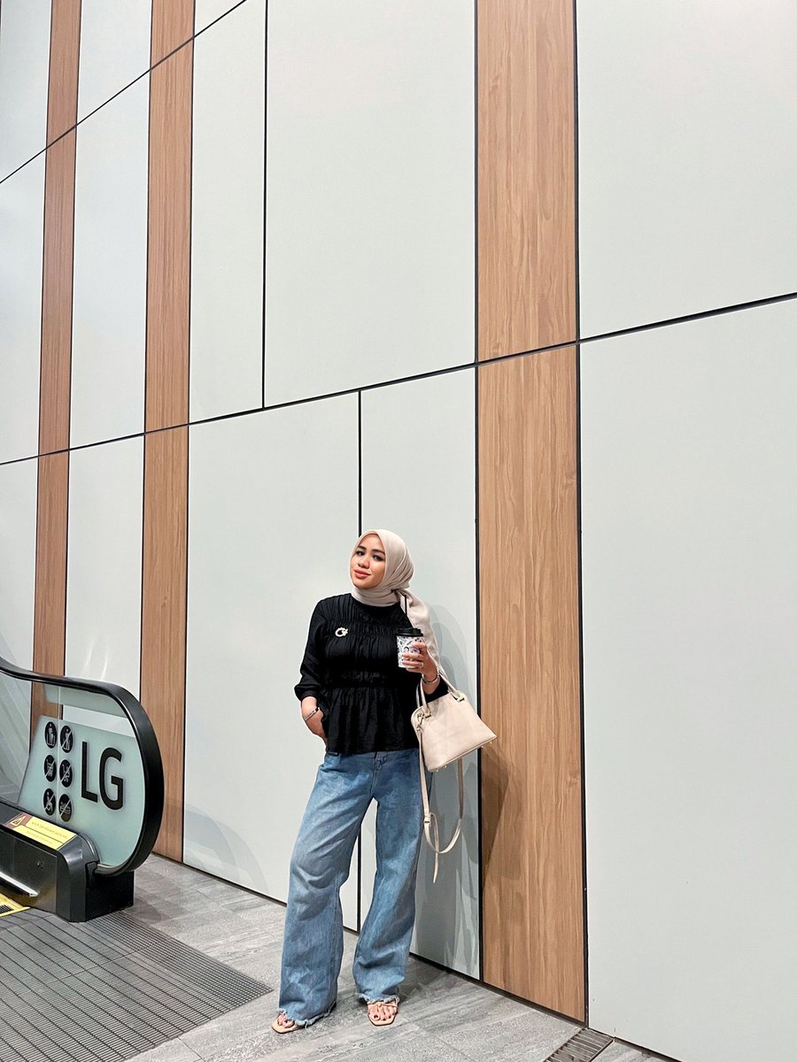 blessedofmee's tweet photo. @sunkissednote 99, kopi apa lagi yang harus ku coba? Sambil nunggu jodoh😇 https://t.co/9LEegk9hRJ