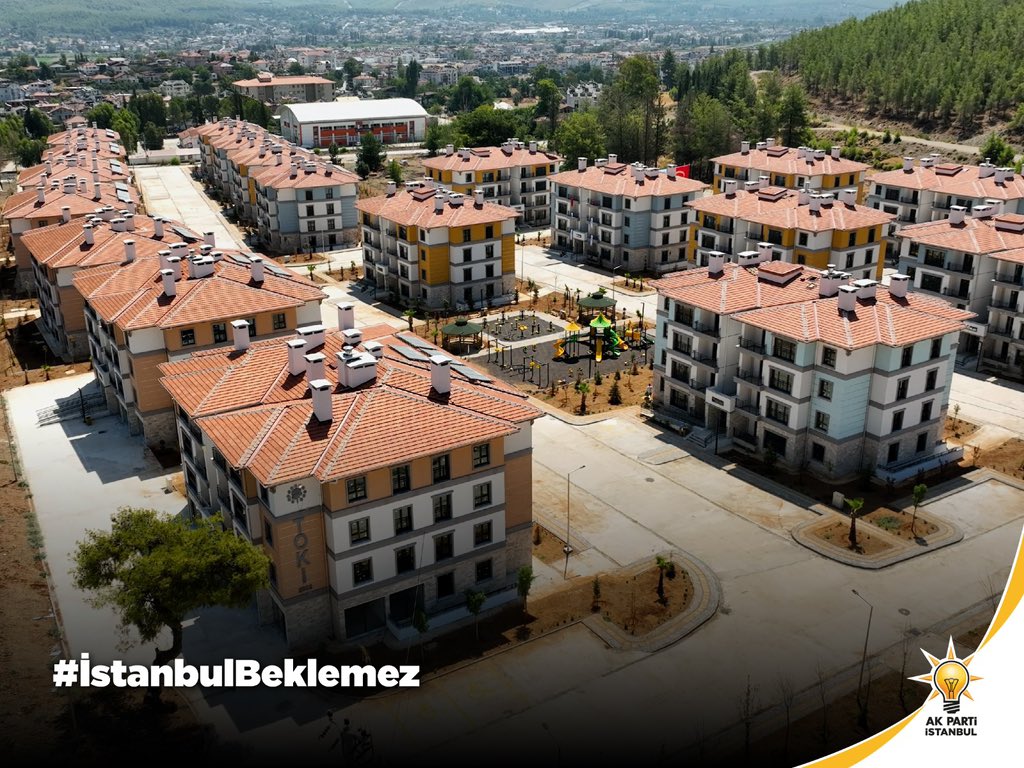 Ahmetsani02's tweet photo. #istanbulBeklemez https://t.co/3aUNh6Jacx