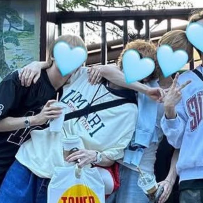 twentiedfour's tweet photo. 🦈🦁🧸 https://t.co/0ZuDrp3nS4