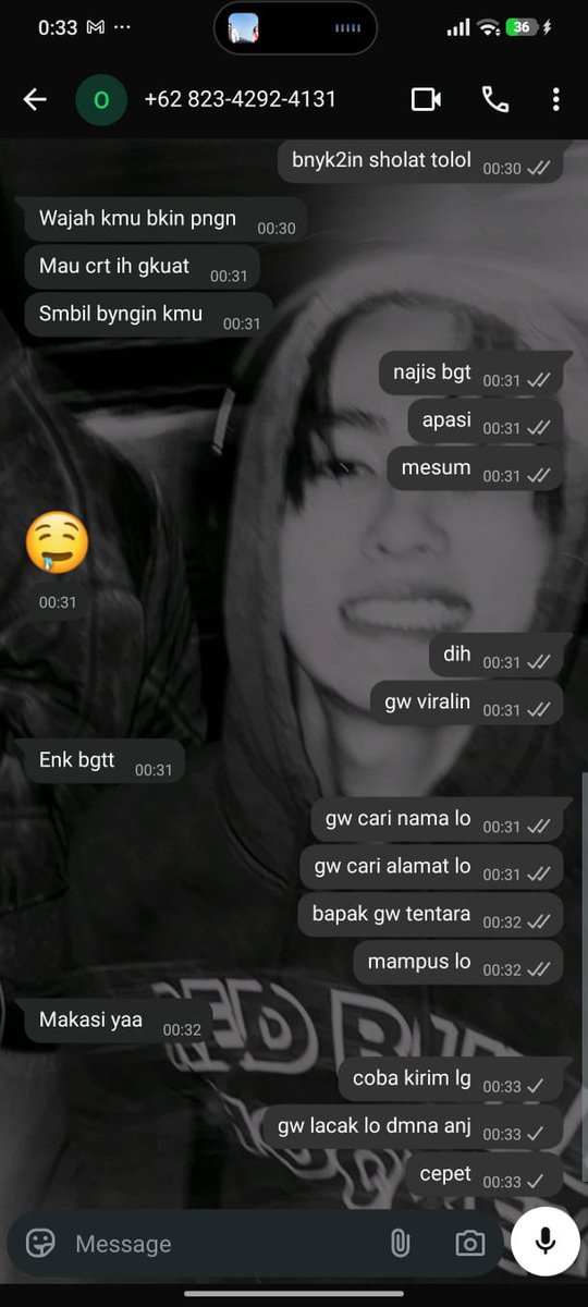 arilharrison's tweet photo. ada yang tau nomer ini atau pernah ngalamin sama hal kaya gini. tolong dong kasih tau orangnya bagi yang tau, pengen injek injekin nih kepalanya. berani berani banget soalnya ngirim kaya gini ke cewe gua! #undip #semarang #tembalang https://t.co/uBkS3Jz6RU