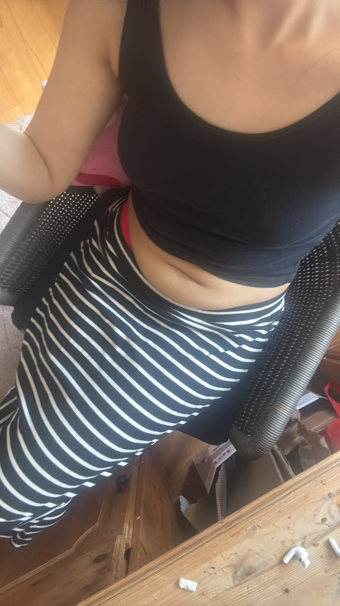 Godessimami tweet picture