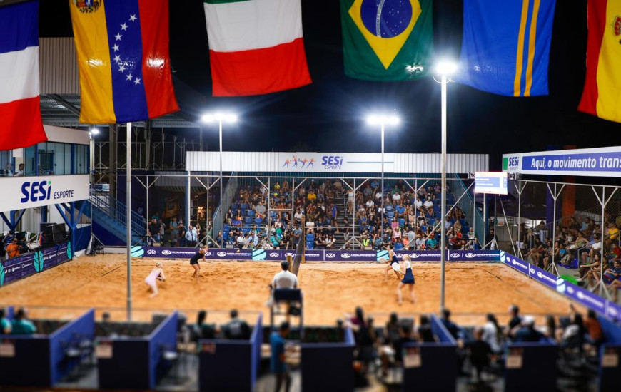 T1_Noticias's tweet photo. 🏖️ Torneio Internacional de Beach Tennis reúne gerações na Arena Sesi Esporte https://t.co/ub3uyddkFf https://t.co/i6y5Y4cJkg