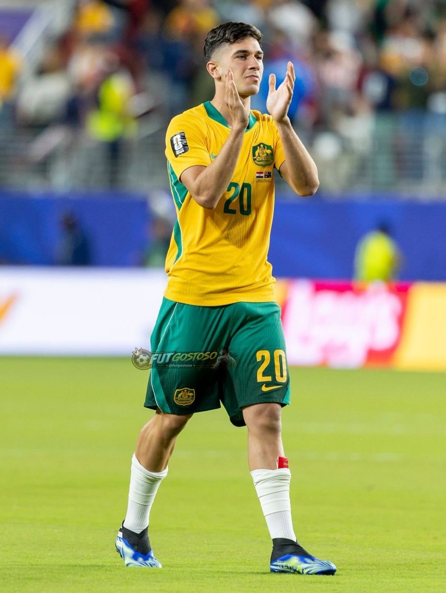 futgostoso's tweet photo. e o cristian volpato da austrália.... 🫦 https://t.co/xYGVxHxMP0
