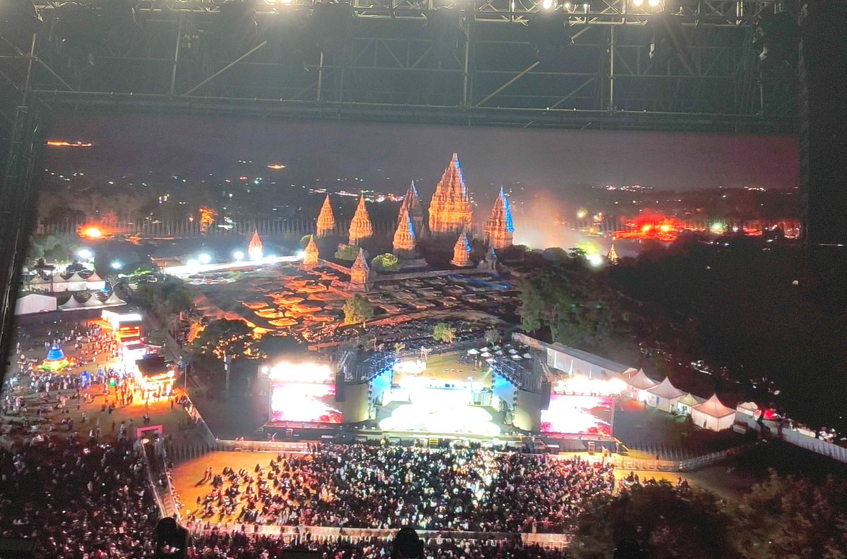 wanderingjooy's tweet photo. ini pas xdiz kah? anjir sufest selowong ini TAPI GW GABISA NAPAS ANJENG KEGENCET https://t.co/d7oIQpmfFV