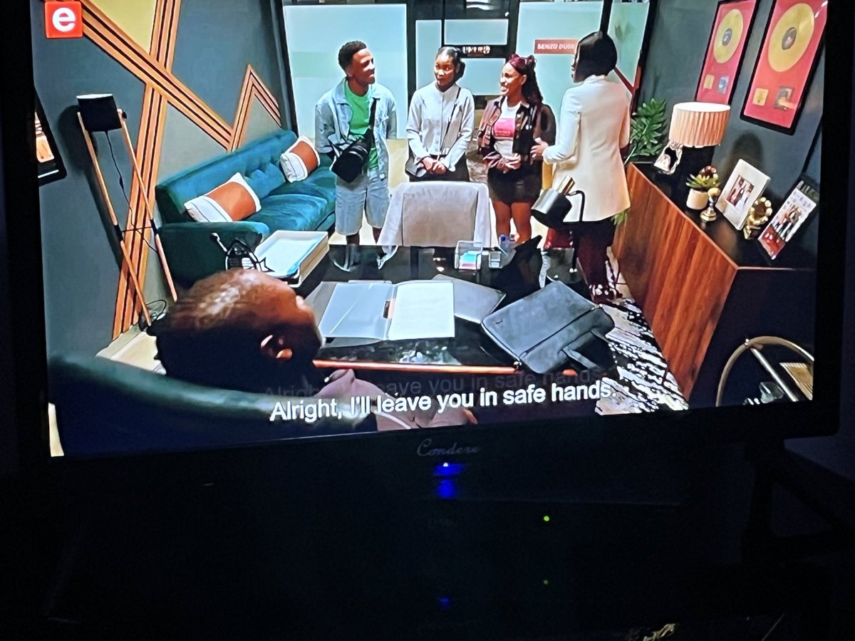 Jamani_Khanyi's tweet photo. Brave labantwana after bebulele Noxolo bafuna parents zakhe to sign them ๐ฉ.
Hay I hate Sphesihle , Njabulo and Lwandle for what they did to Noxolo marn ๐ฉ #eGagasini #WaveOfChange https://t.co/Q1buHPvBeL