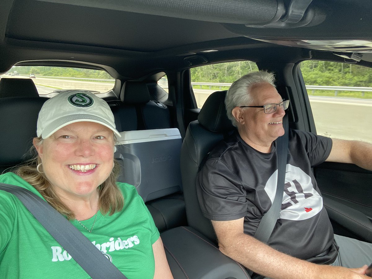 SueBatesQ91's tweet photo. First #RiderRoadTrip of the season! Canβt wait to see #CFLFam tonight. #GoRiders ππΎ https://t.co/5yIgxjP35C