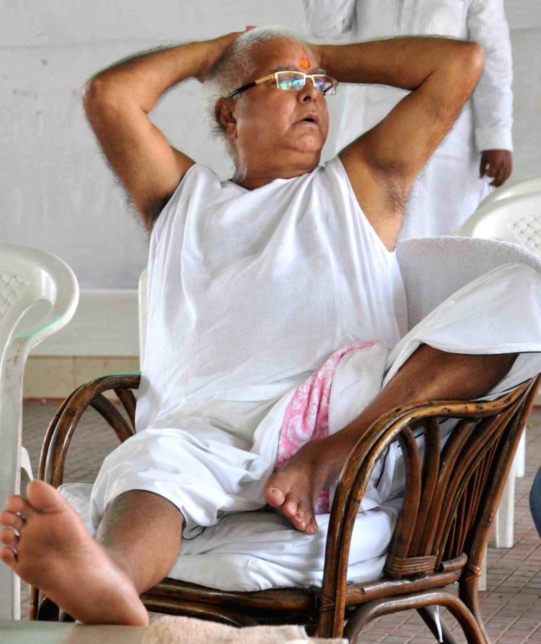 rebelliousdogra's tweet photo. Foreign minister             Foreign minister
under UPA.                       under NDA. https://t.co/N98gg4jgOR