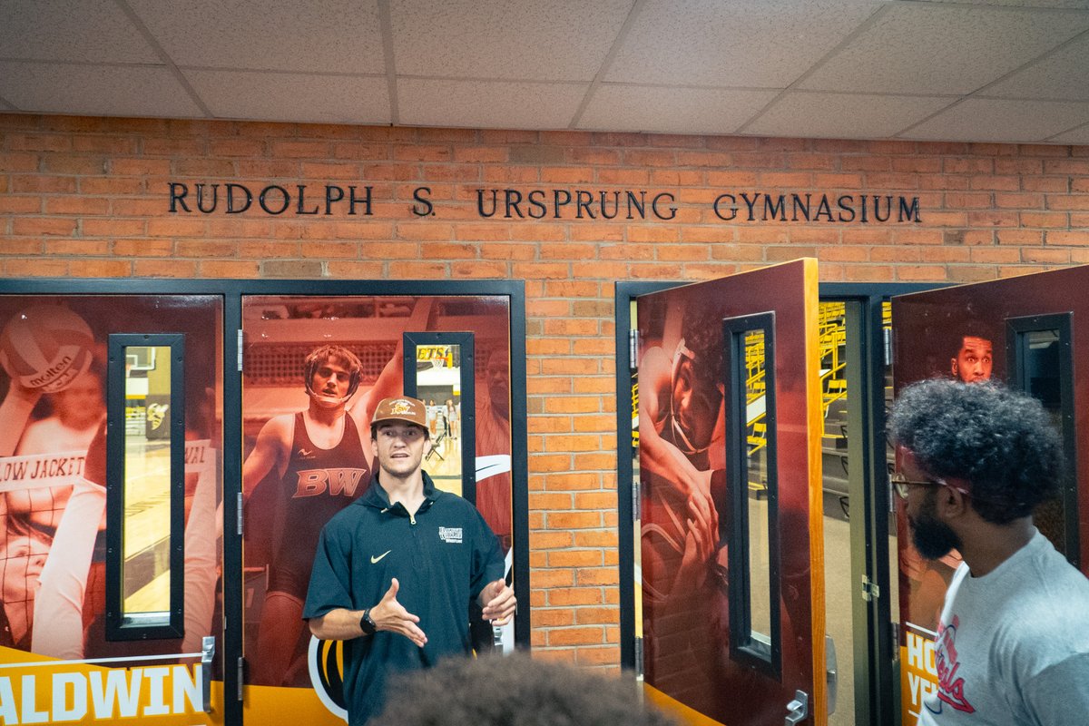BTSNewEngland's tweet photo. #BTSNE Student-Athletes visited @BaldwinWallace during our trip to Cleveland.
Thank you to @bw_mwrestling for giving us a tour of Baldwin Wallace's Athletic facility and spending time with our athletes on the mat! https://t.co/AmygthebOd