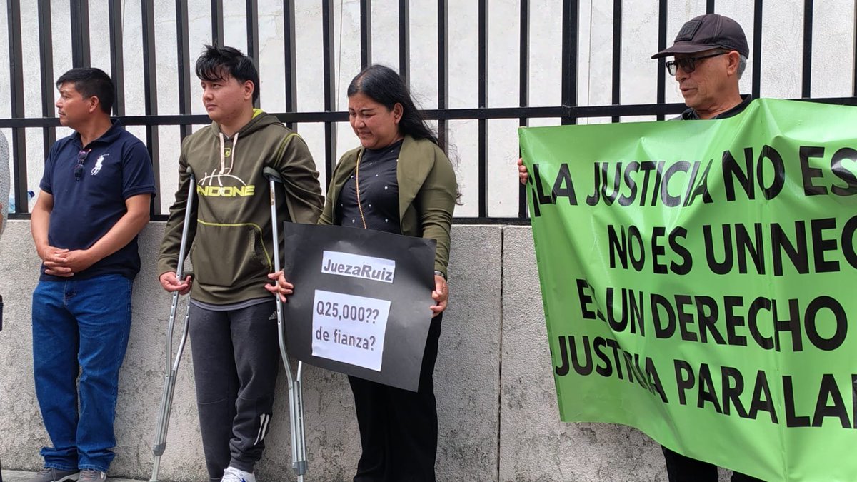 monymm2025's tweet photo. Lo que para unos es un cargo político...para el ciudadano es aplicación de la Ley y Justicia⚖️

#SistemaJudicial
#EstadoDeDerechoGT https://t.co/p55QYTdADL