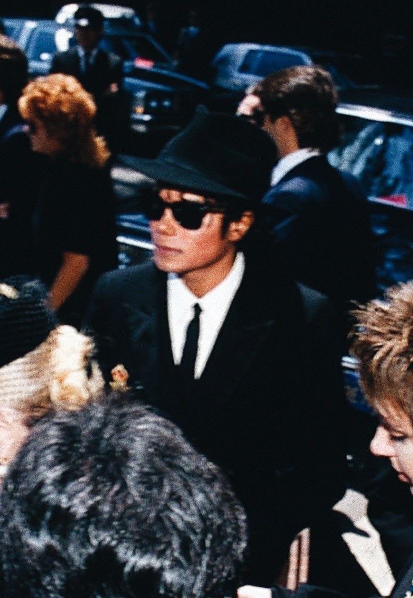 tIctothepyts's tweet photo. am i allowed to say he looked sexy asf at this funeral 😩😩😩 https://t.co/tdeKGxJPQI