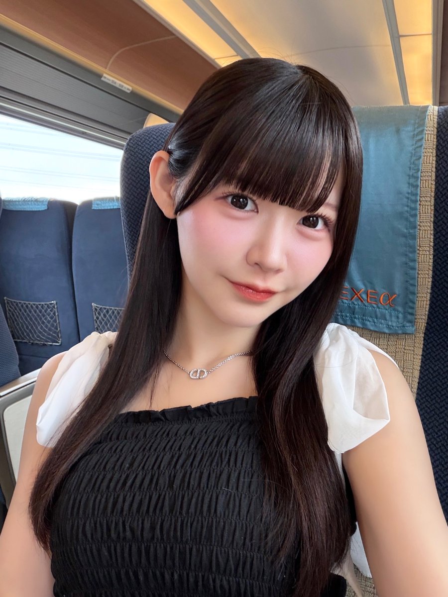 Ayana__SwAl's tweet photo. デート行ってくれる人？ https://t.co/ekA5ySgS7F