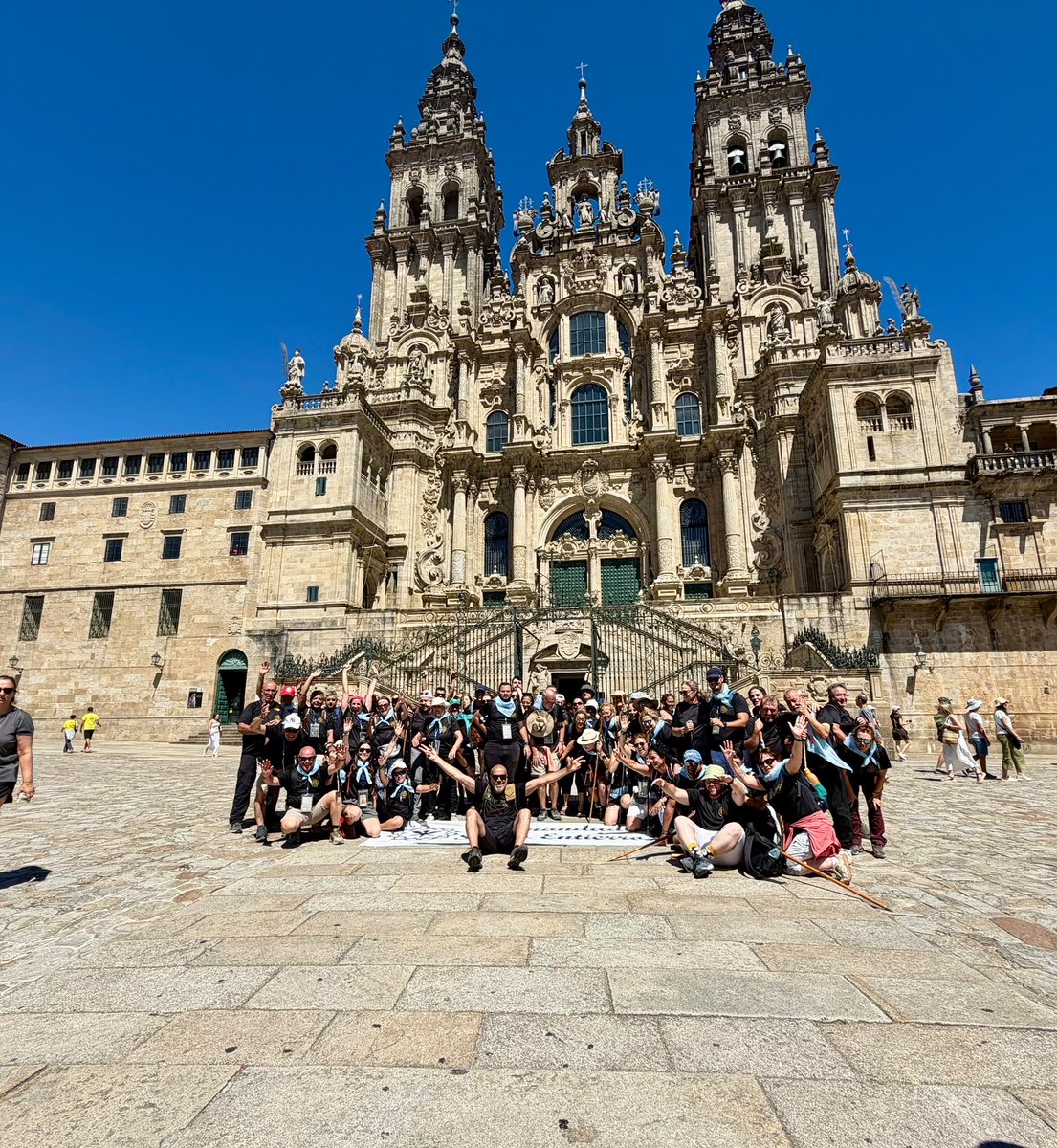 HSentierro's tweet photo. Fotogalería | Última etapa: Padrón – Santiago de Compostela

Con la ilusión intacta, hemos llegado al encuentro con el Apóstol. Que Santiago nos proteja e interceda por nosotros ante Dios, nuestro Señor. Os dejamos algunas imágenes de esta última etapa.

#hermandad #santoentierro https://t.co/isV0N2aVlL