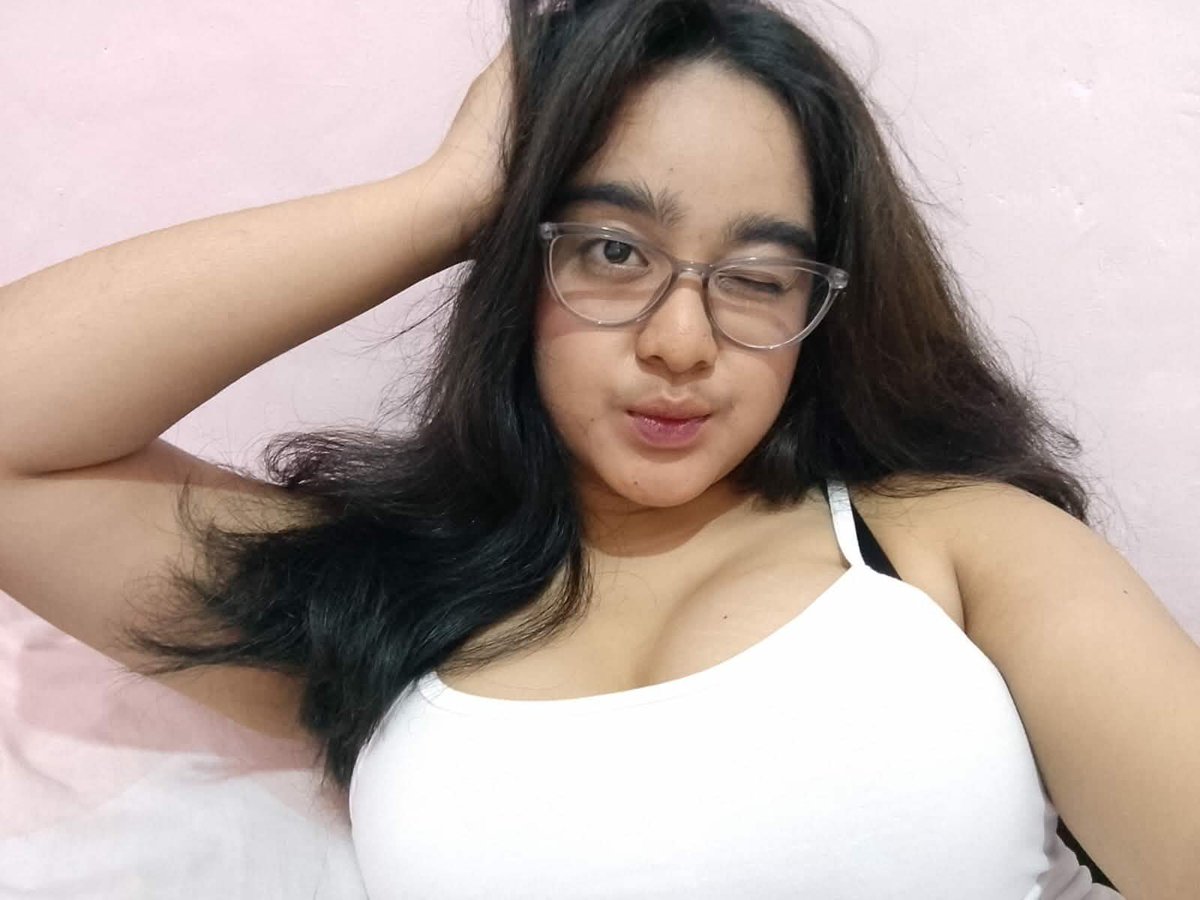 purpleavvzx's tweet photo. Sipulen blunder🥵 https://t.co/Iy9fDD12mI
