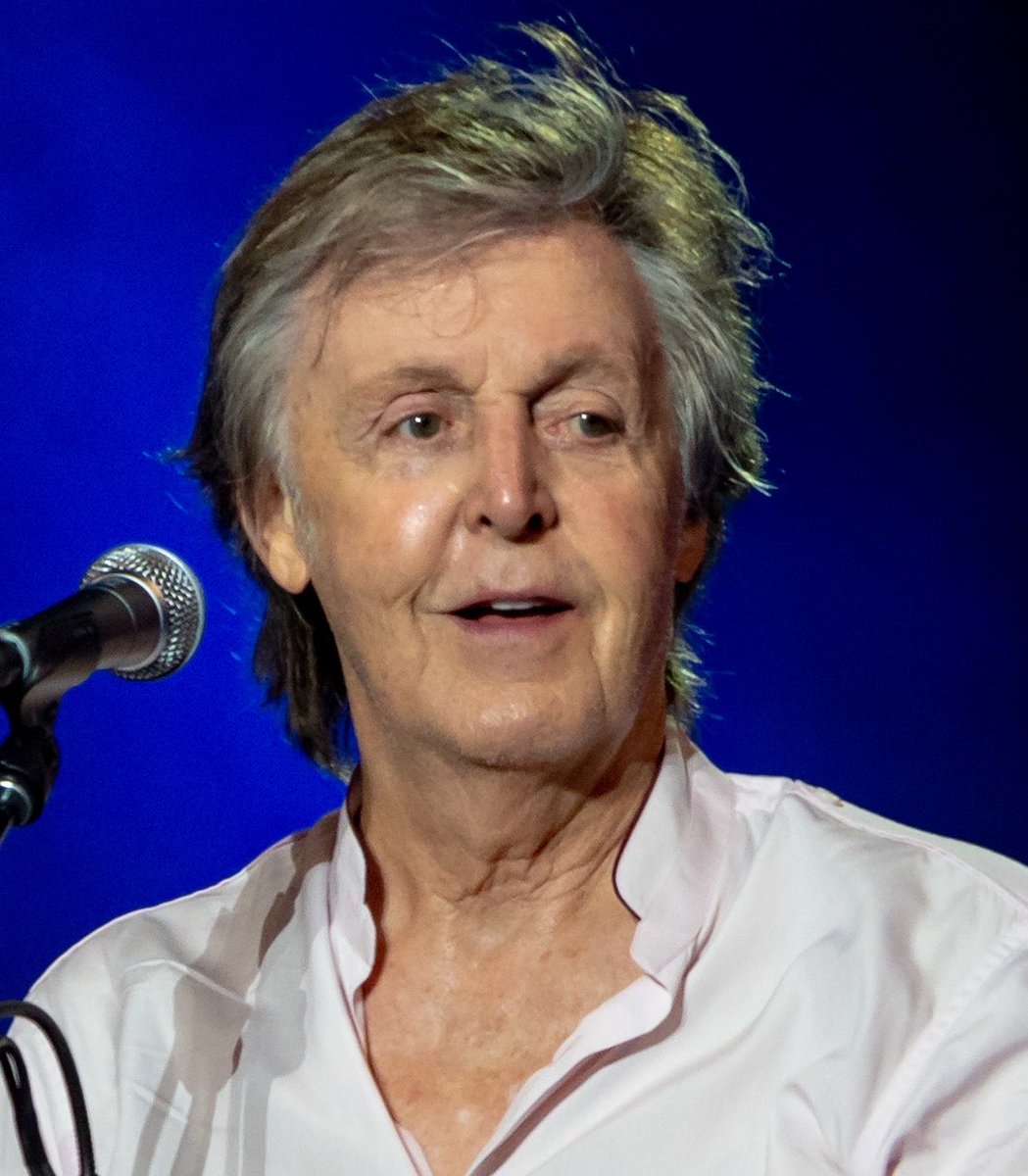 updatecultura's tweet photo. Paul McCartney irá cantar no casamento de Taylor Swift e Travis Kelce hoje, segundo fontes ao CBS News. https://t.co/glufzZfJCS