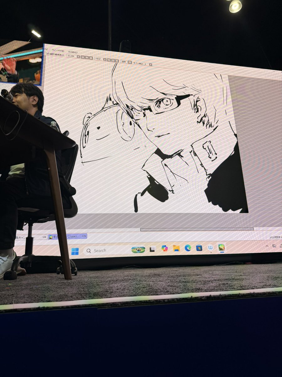 DominatorSmilin's tweet photo. Live drawing with Soejima was amazing https://t.co/yxdRBcxPTF